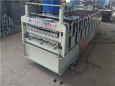 850-900型彩鋼全自動(dòng)壓瓦機(jī)