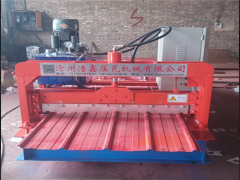 供應(yīng)青海專用壓瓦機(jī)900全自動(dòng)彩鋼壓瓦機(jī)